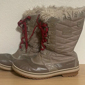 Sorel Tofino Size 7 Waterproof Winter snow rain Boots Tan Faux Fur
